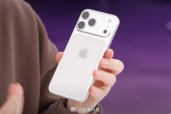 博牛配资 iPhone17国行首发不支持AI, 苹果智能在华年底前上线